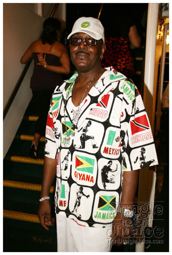 a_crowd_boat_ride_july10-102