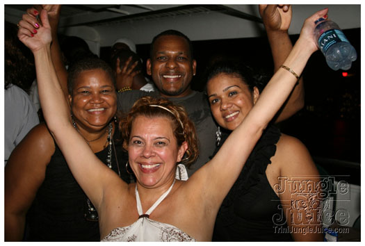 a_crowd_boat_ride_july10-120