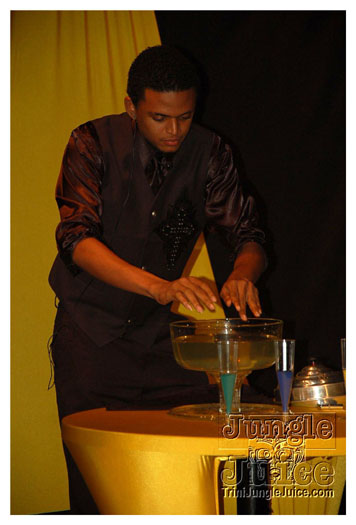 ala_kazam_keston_illusionist_may20-021