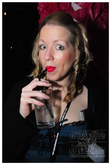 alice_in_wonderland_apr24-001