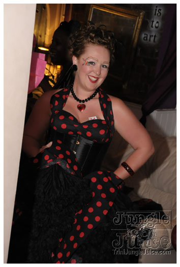 alice_in_wonderland_apr24-025