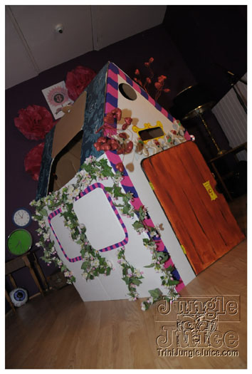 alice_in_wonderland_apr24-035