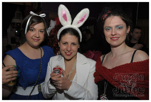 alice_in_wonderland_apr24-041