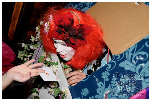 alice_in_wonderland_apr24-044