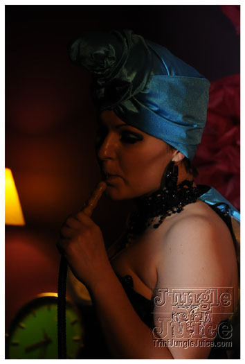 alice_in_wonderland_apr24-051