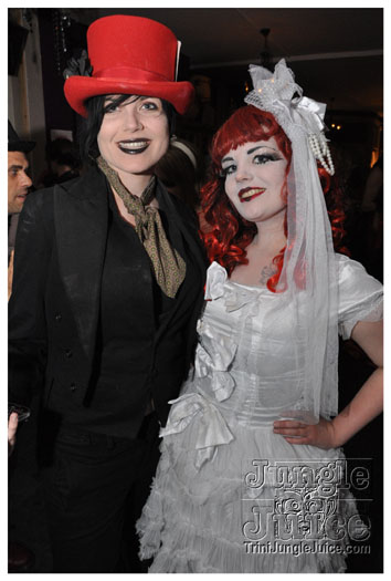 alice_in_wonderland_apr24-068