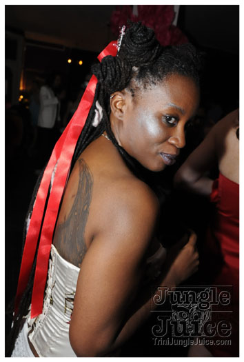 alice_in_wonderland_apr24-069