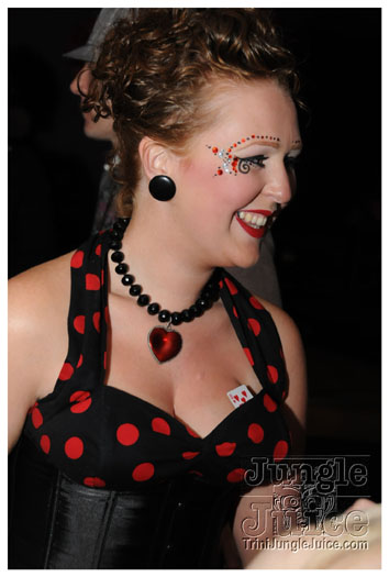 alice_in_wonderland_apr24-070