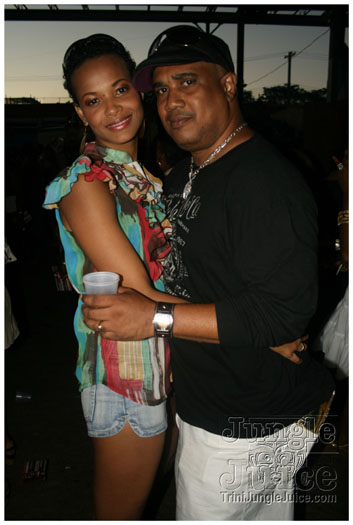 amnesia_ny_2010_sep5-005