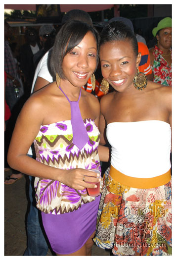 amnesia_ny_2010_sep5-020