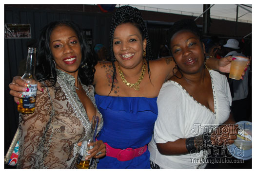 amnesia_ny_2010_sep5-030