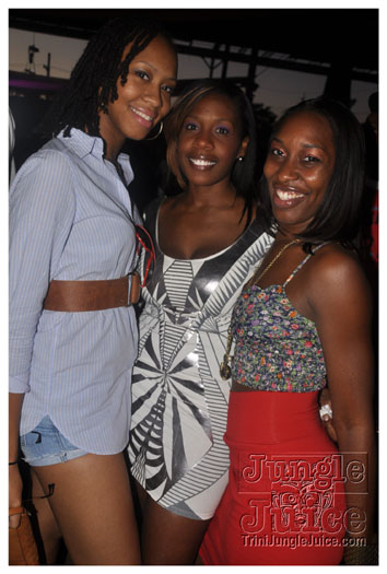 amnesia_ny_2010_sep5-062