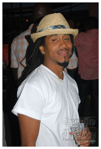 amnesia_ny_2010_sep5-071