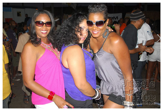 amnesia_ny_2010_sep5-074