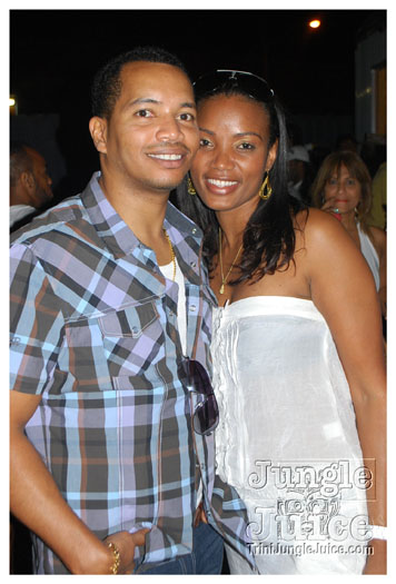 amnesia_ny_2010_sep5-136