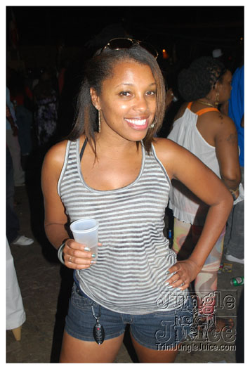 amnesia_ny_2010_sep5-145