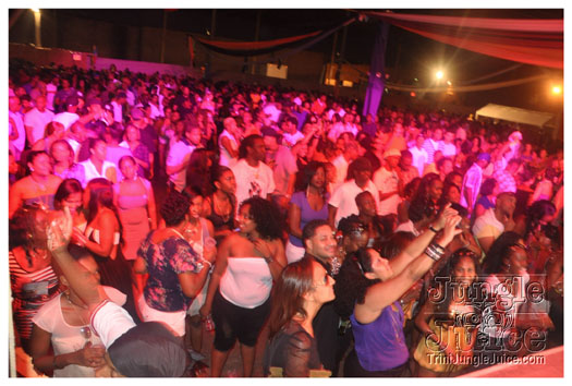 amnesia_ny_2010_sep5-147