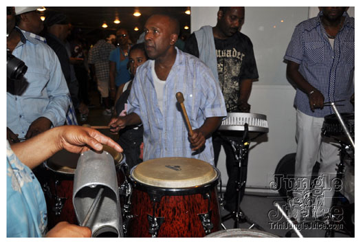 baby_blue_boatride_jun4-050