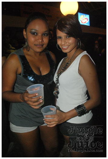 bacchanal_factory_2010-034