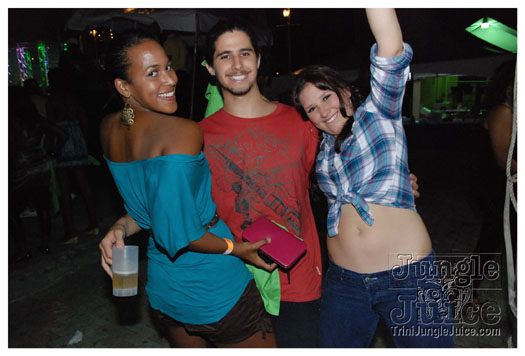 bacchanal_factory_2010-049
