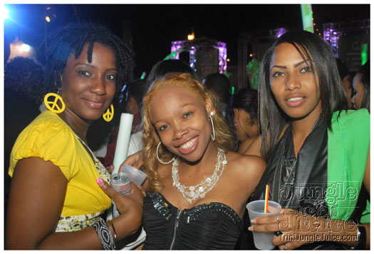 bacchanal_factory_2010-082