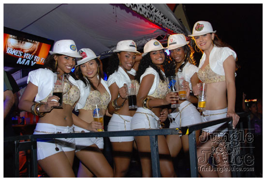 bacchanal_wednesday_2010-019