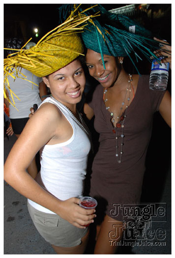 bachanal_jouvert_2010_pt1-005
