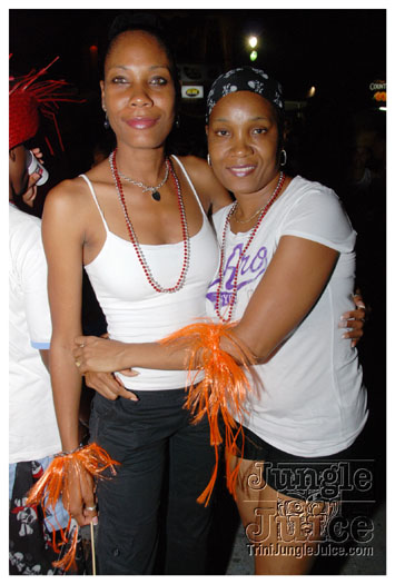 bachanal_jouvert_2010_pt1-046