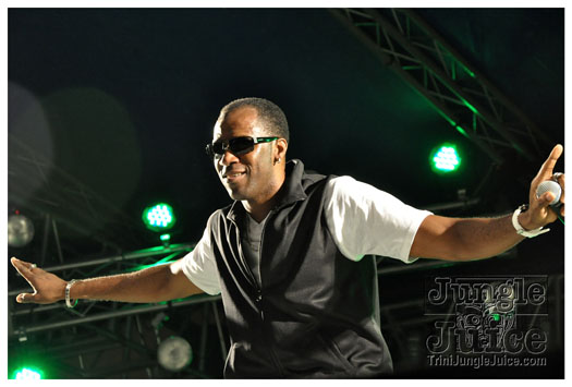 bachanal_jouvert_2010_pt1-064