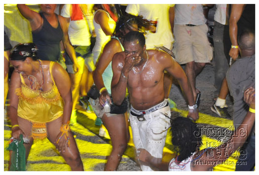 bachanal_jouvert_2010_pt1-080