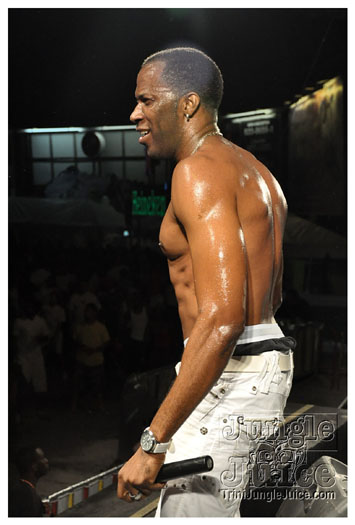 bachanal_jouvert_2010_pt1-085