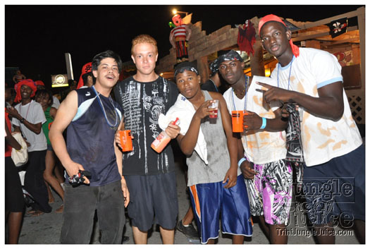 bachanal_jouvert_2010_pt1-119