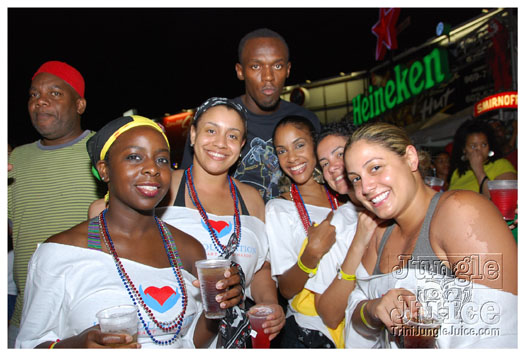 bachanal_jouvert_2010_pt1-131