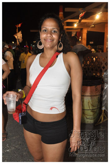bachanal_jouvert_2010_pt1-206