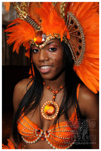 bachanal_mas_bandlaunch_2010-005