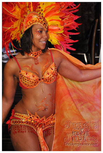 bachanal_mas_bandlaunch_2010-101