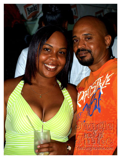 baje_intl_band_launch_2010-005