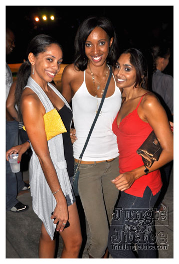 baje_intl_band_launch_2010-014