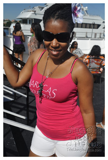 basic_madness_boatride_july-001