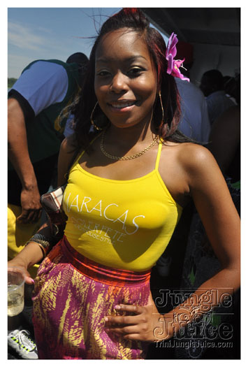 basic_madness_boatride_july-089