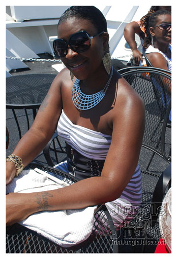 basic_madness_boatride_july-093