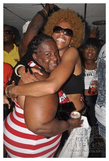 basic_madness_boatride_july-118