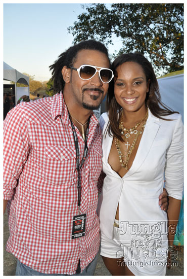 beach_house_carnival_2010_pt1-025