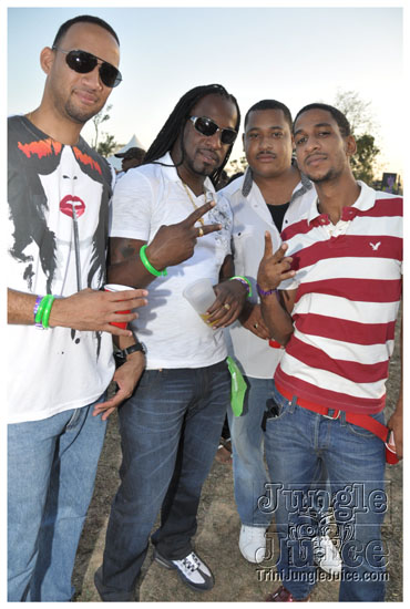 beach_house_carnival_2010_pt1-032