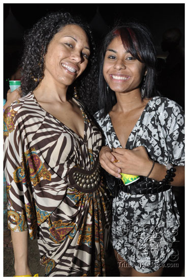 beach_house_carnival_2010_pt1-128