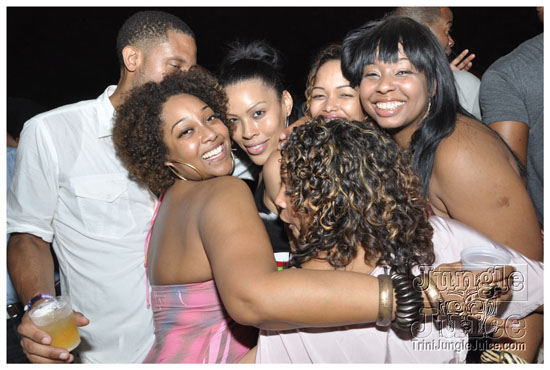 beach_house_carnival_2010_pt1-141