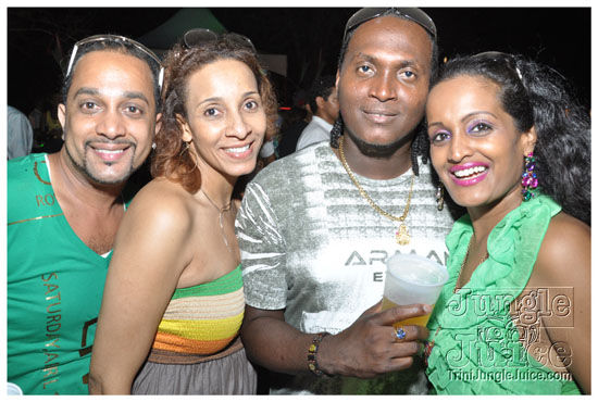 beach_house_carnival_2010_pt1-188