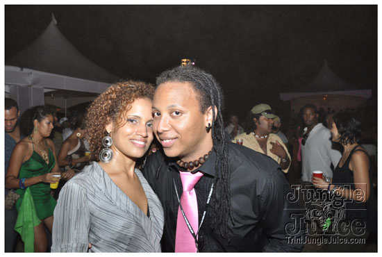 beach_house_carnival_2010_pt1-194