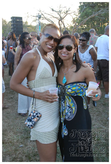 beach_house_carnival_2010_pt2-005