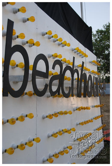 beach_house_carnival_2010_pt2-011